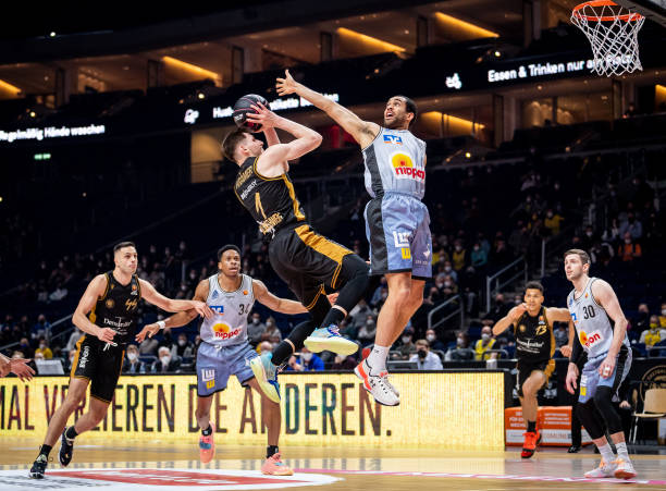 卢伟在赛后 卢伟在赛后