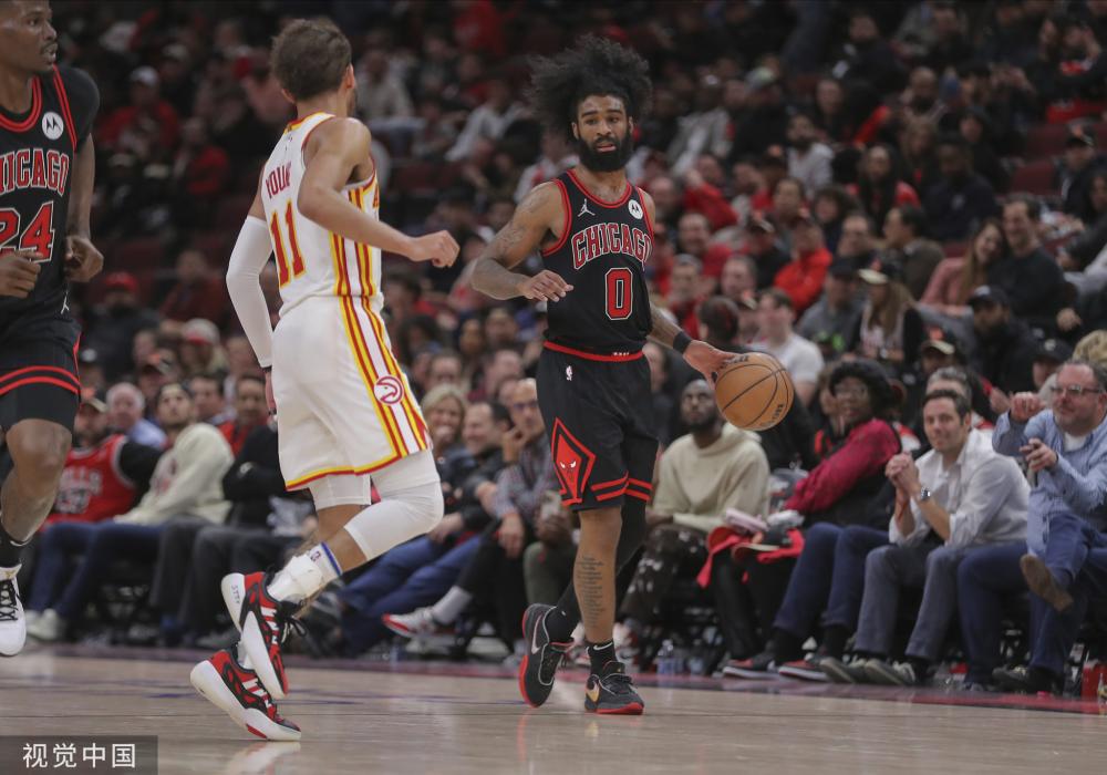 扮演不同的 扮演不同的