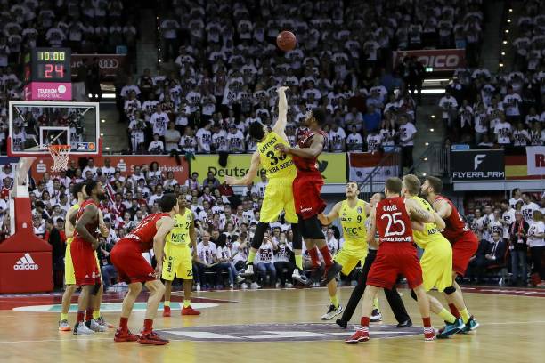 青岛队在积 青岛队在积